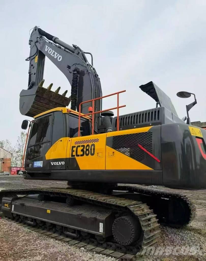 Volvo EC 380 Гусеничні екскаватори