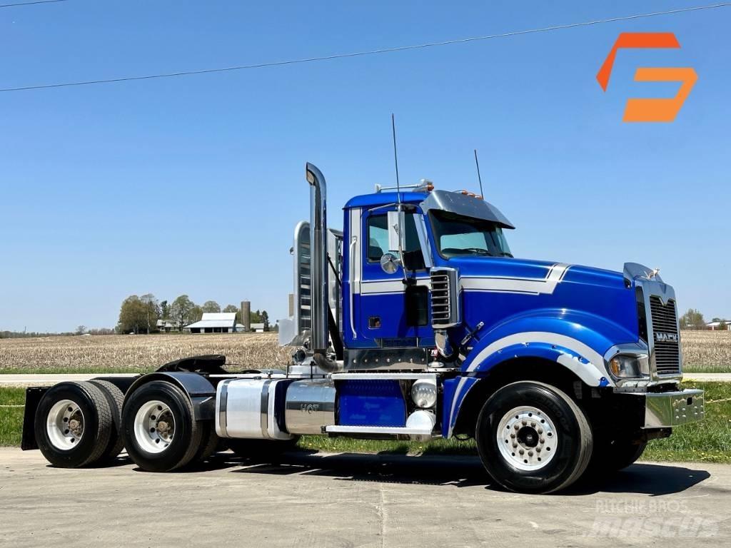 Mack Titan TD 713 Вантажівки / спеціальні