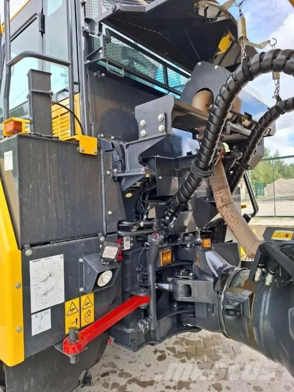 Komatsu HM 300 Зчленовані самоскиди