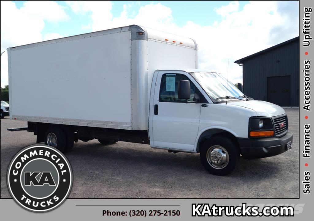 GMC Savana G3500 Фургони