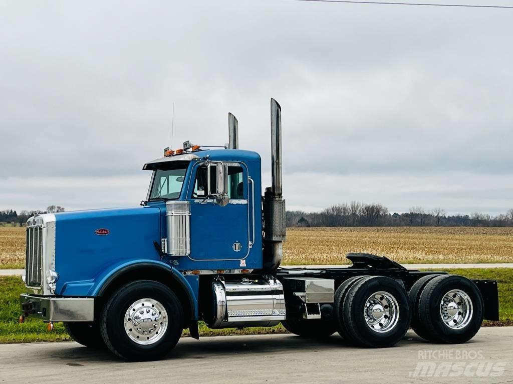 Peterbilt 357 Тягачі