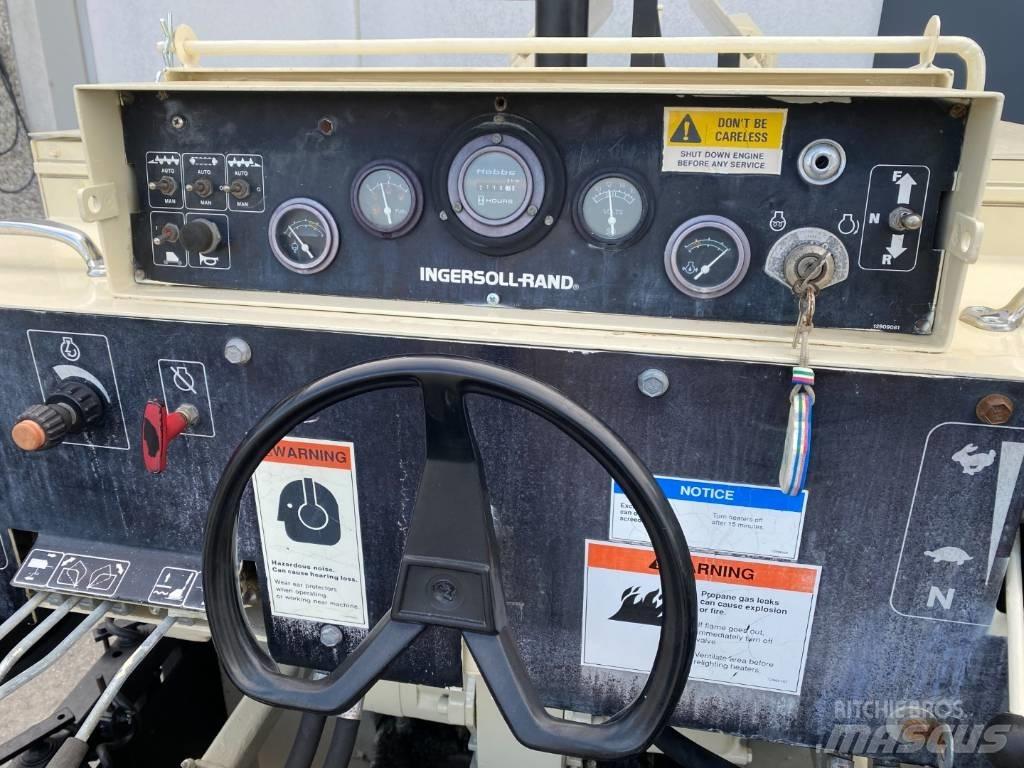 Ingersoll Rand 340T Асфальтовкладачі