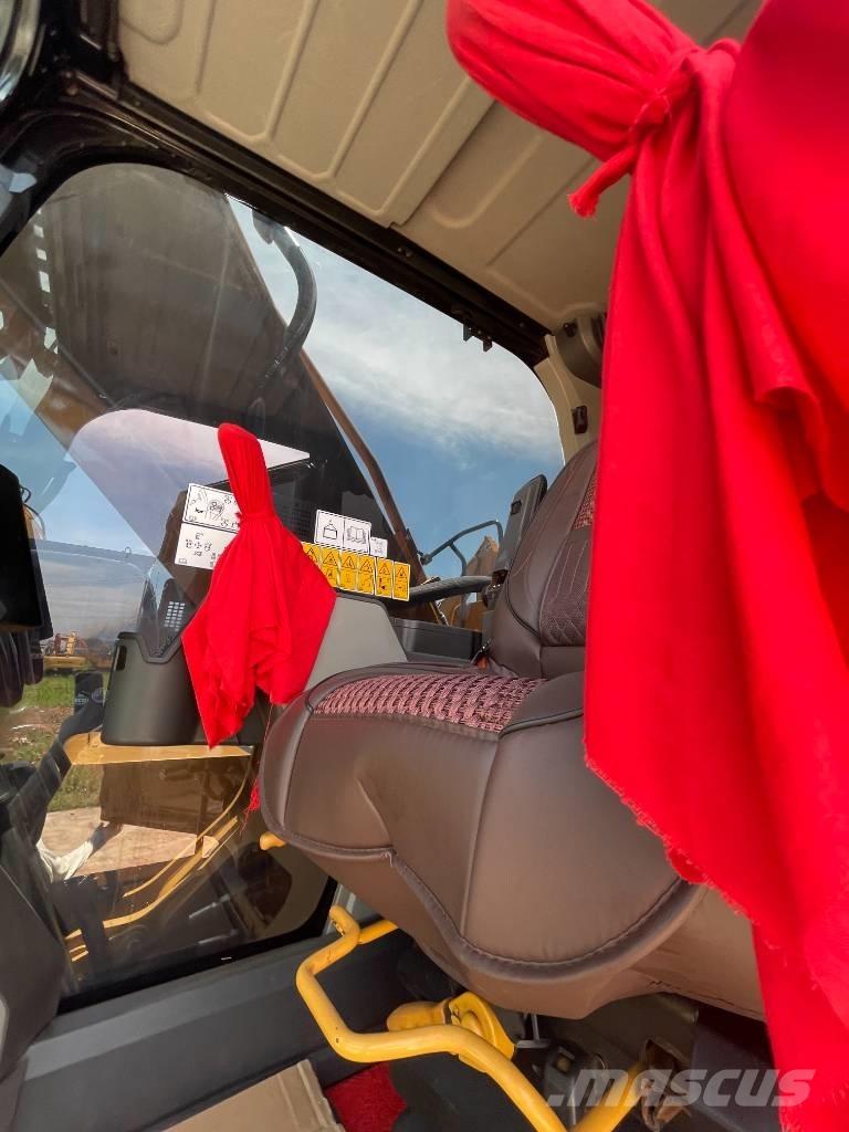 CAT 330GC Гусеничні екскаватори