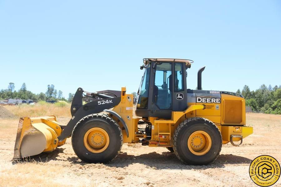DEERE 524K Фронтальні навантажувачі