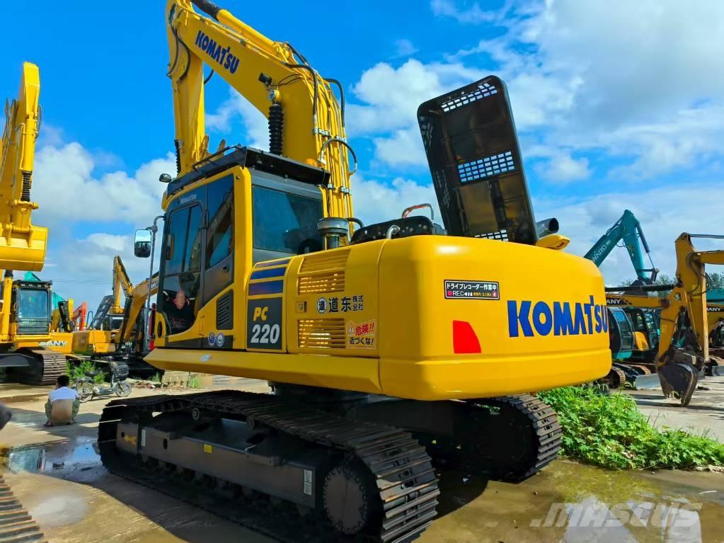 Komatsu PC 220-8 Гусеничні екскаватори