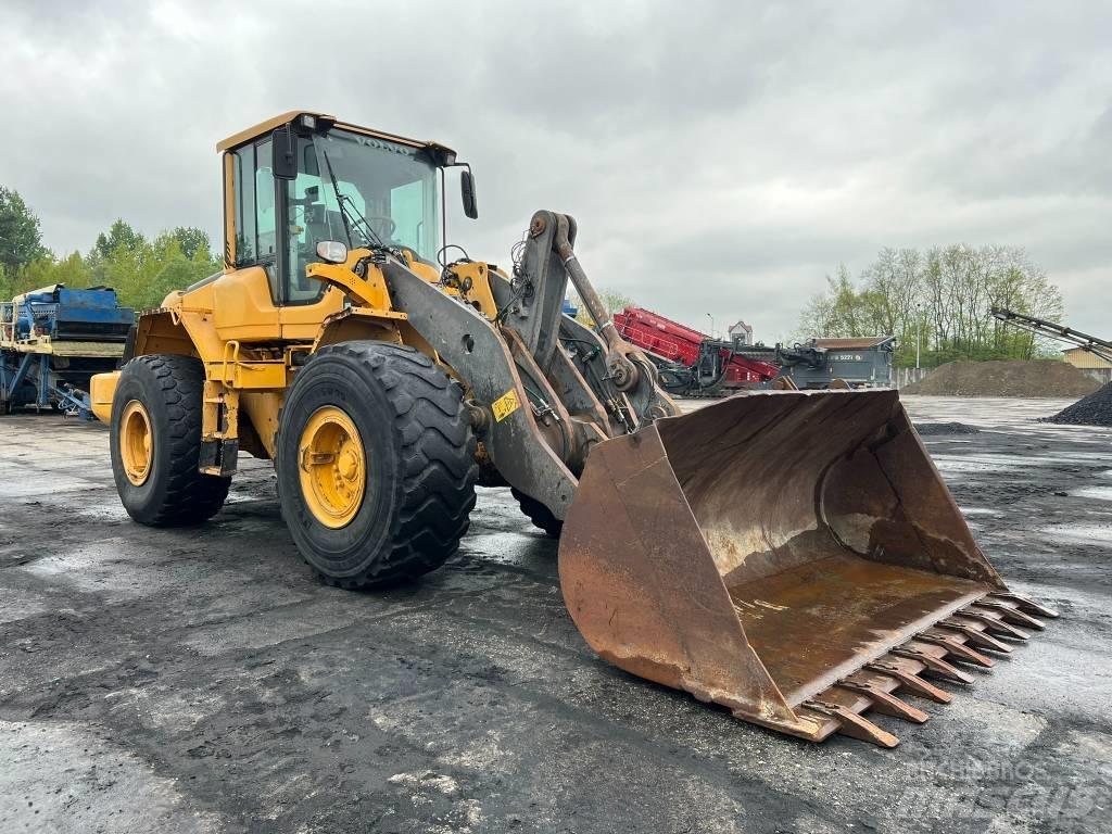 Volvo L 120 F Фронтальні навантажувачі