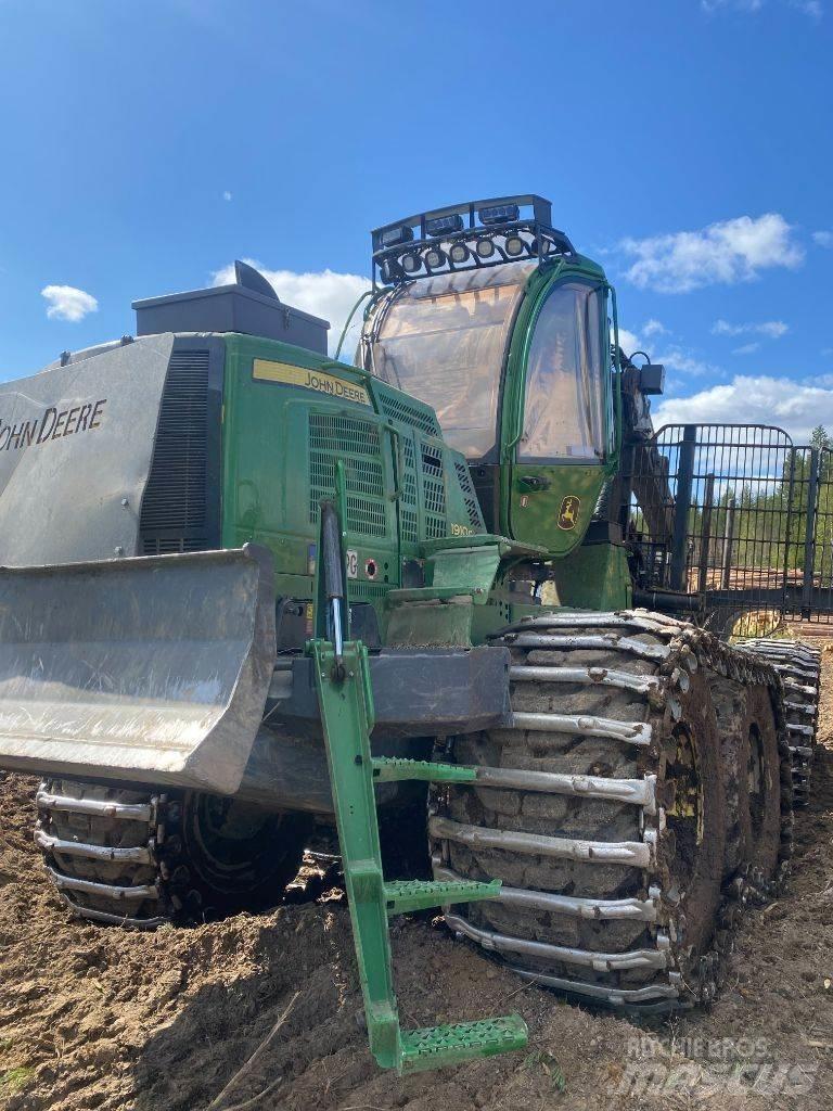 John Deere 1910G Форвардери
