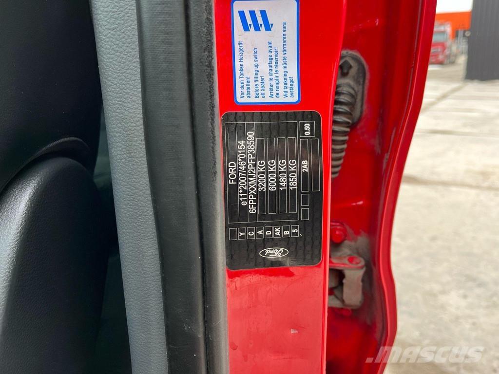 Ford Ranger 4x4 Автомобілі