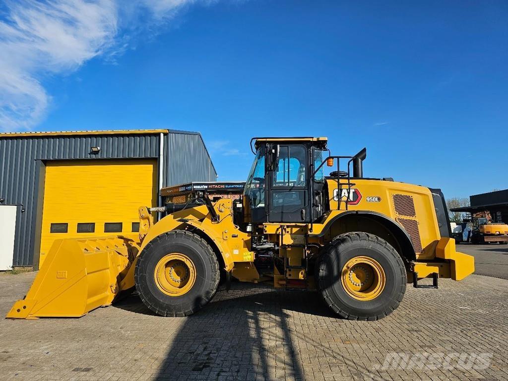 CAT 950L Фронтальні навантажувачі