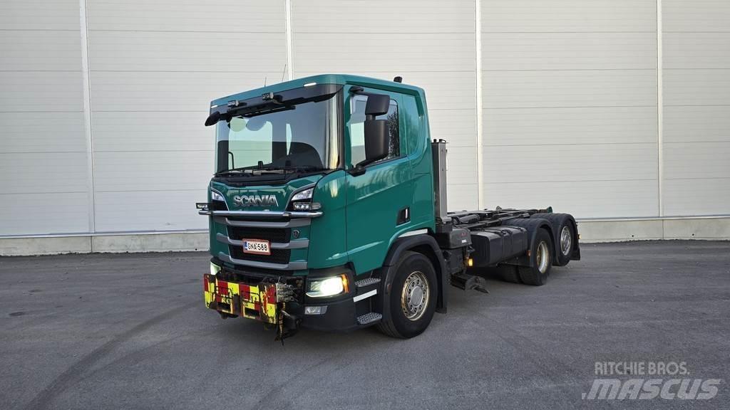 Scania R-serie Вантажівки з гаковим підйомом