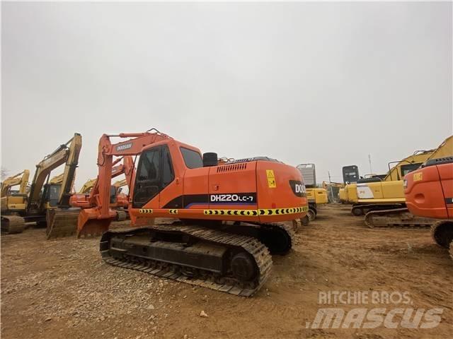 Doosan DH220LC-7 Гусеничні екскаватори