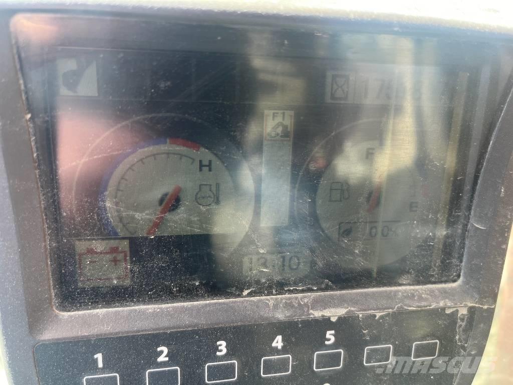 Hitachi ZX 210 LC-3 Гусеничні екскаватори