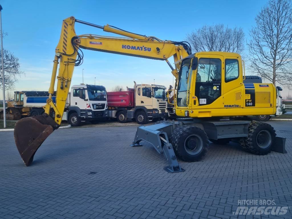 Komatsu PW 140-7 Колісні екскаватори