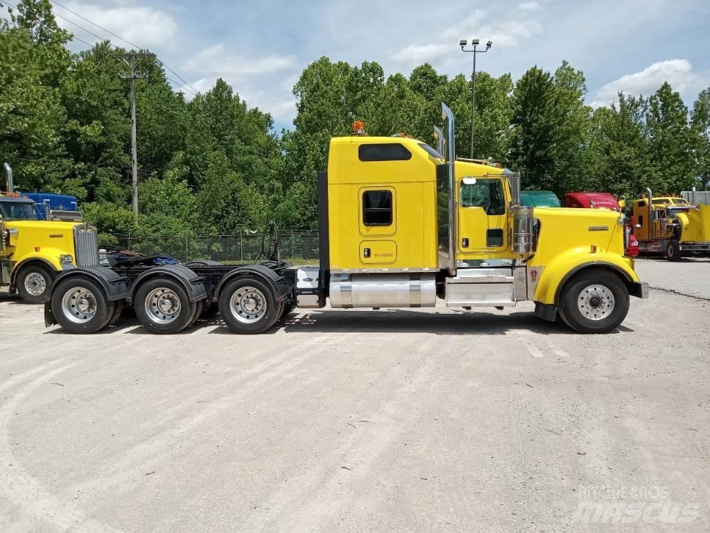 Kenworth W 900 Тягачі
