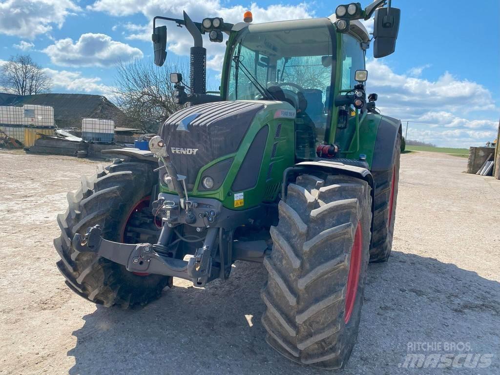 Fendt 516 Vario Трактори