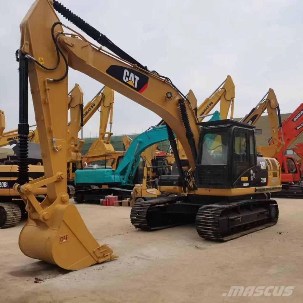 CAT 320 D Гусеничні екскаватори