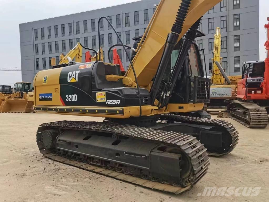 CAT 320 D Гусеничні екскаватори