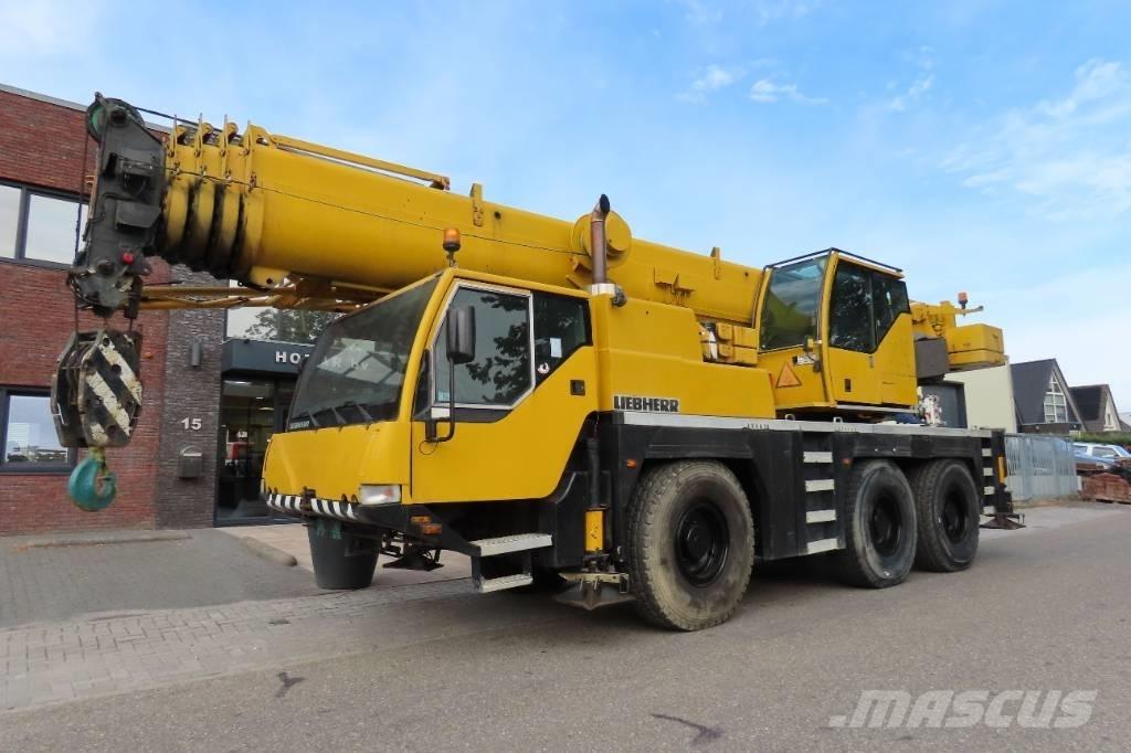 Liebherr LTM 1055-1 автокрани