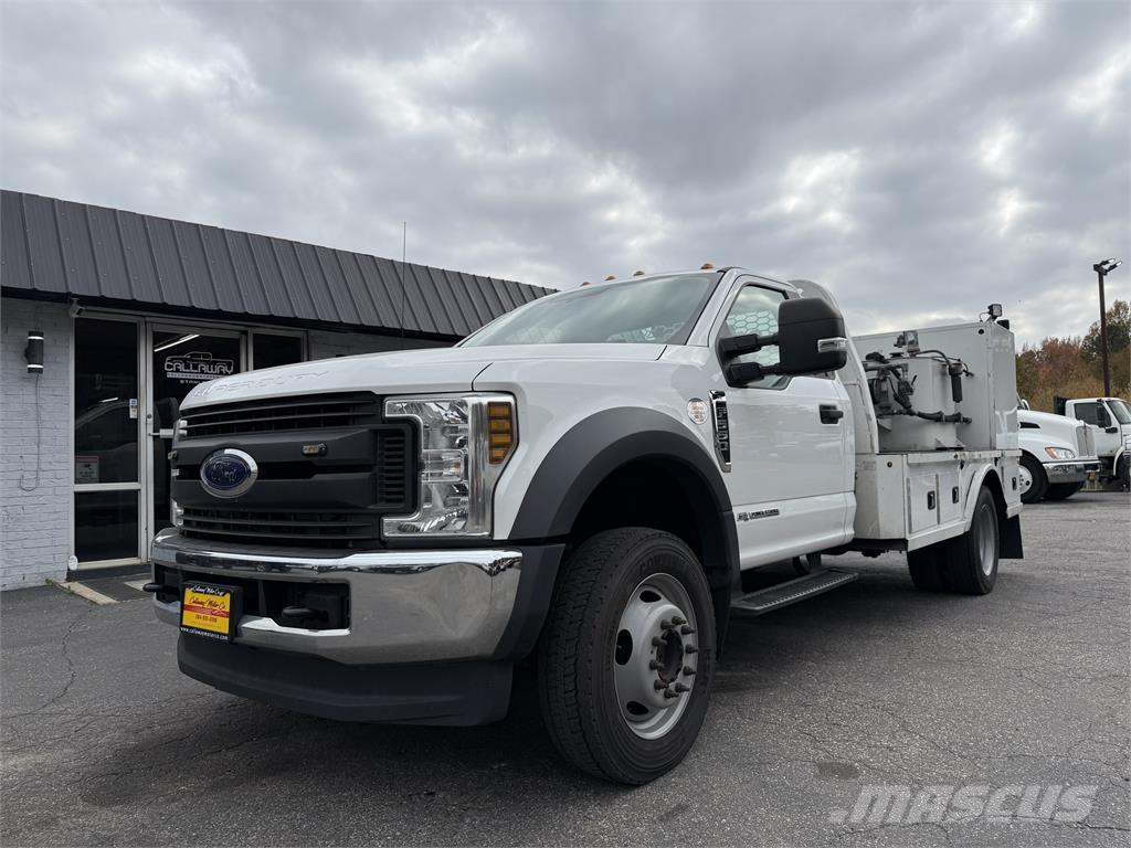 Ford F550 Вантажівки / спеціальні