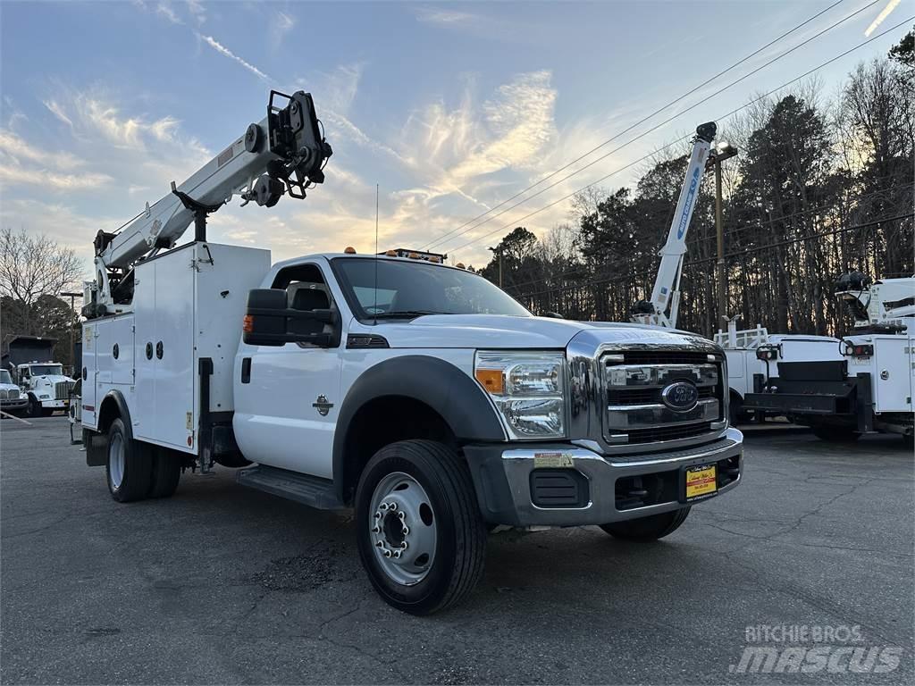 Ford F550 Комунальні автомобілі / автомобілі загального призначення