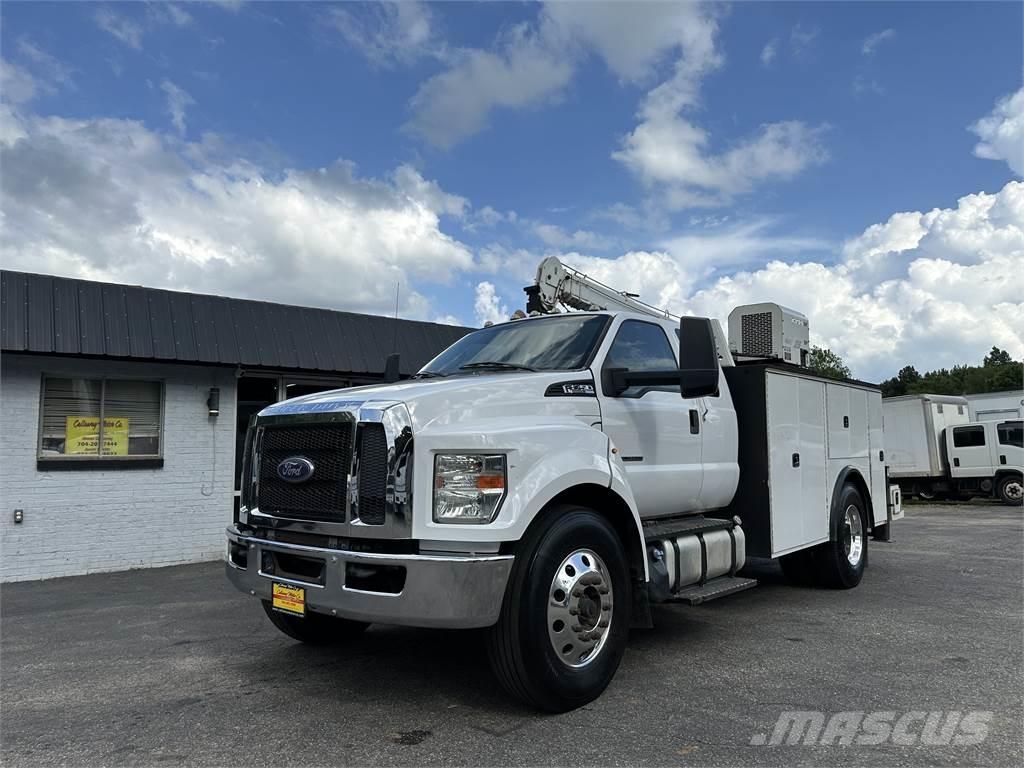 Ford F750 Комунальні автомобілі / автомобілі загального призначення