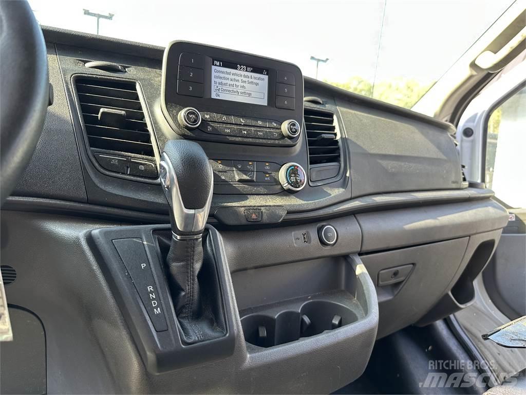 Ford TRANSIT Вантажівки / спеціальні