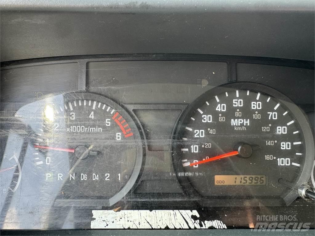 Isuzu NPR HD Самоскиди
