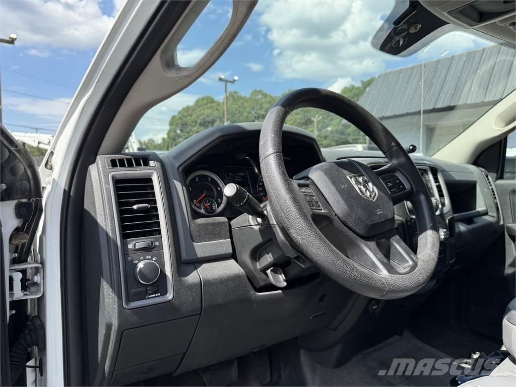 RAM 5500 Комунальні автомобілі / автомобілі загального призначення