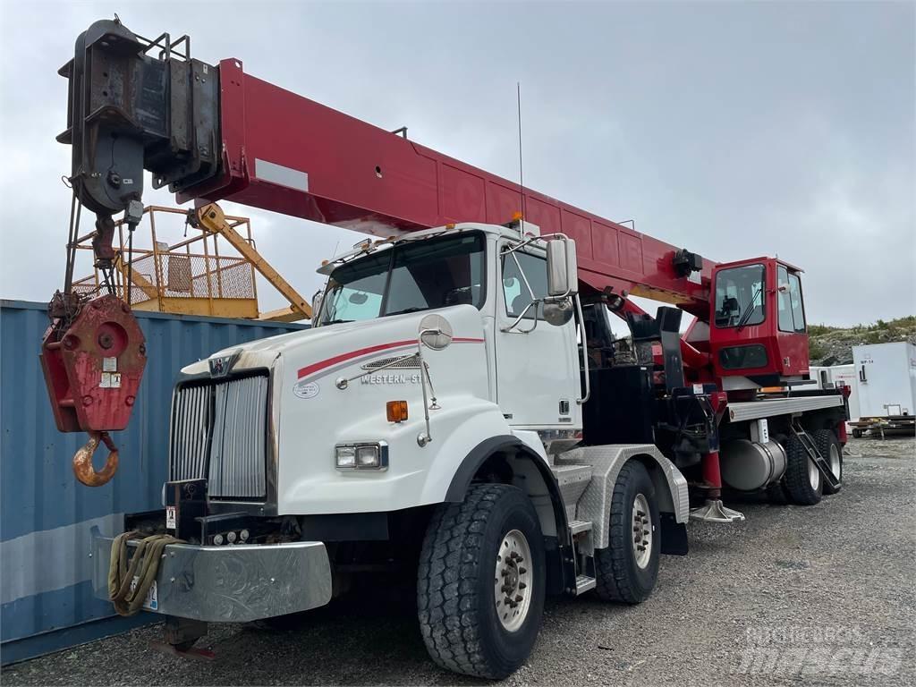 Elliott 50105R Вантажівки / спеціальні