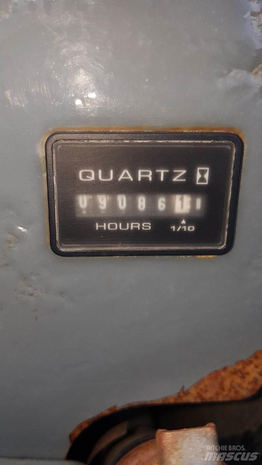 Grove RT880E автокрани всюдиходи