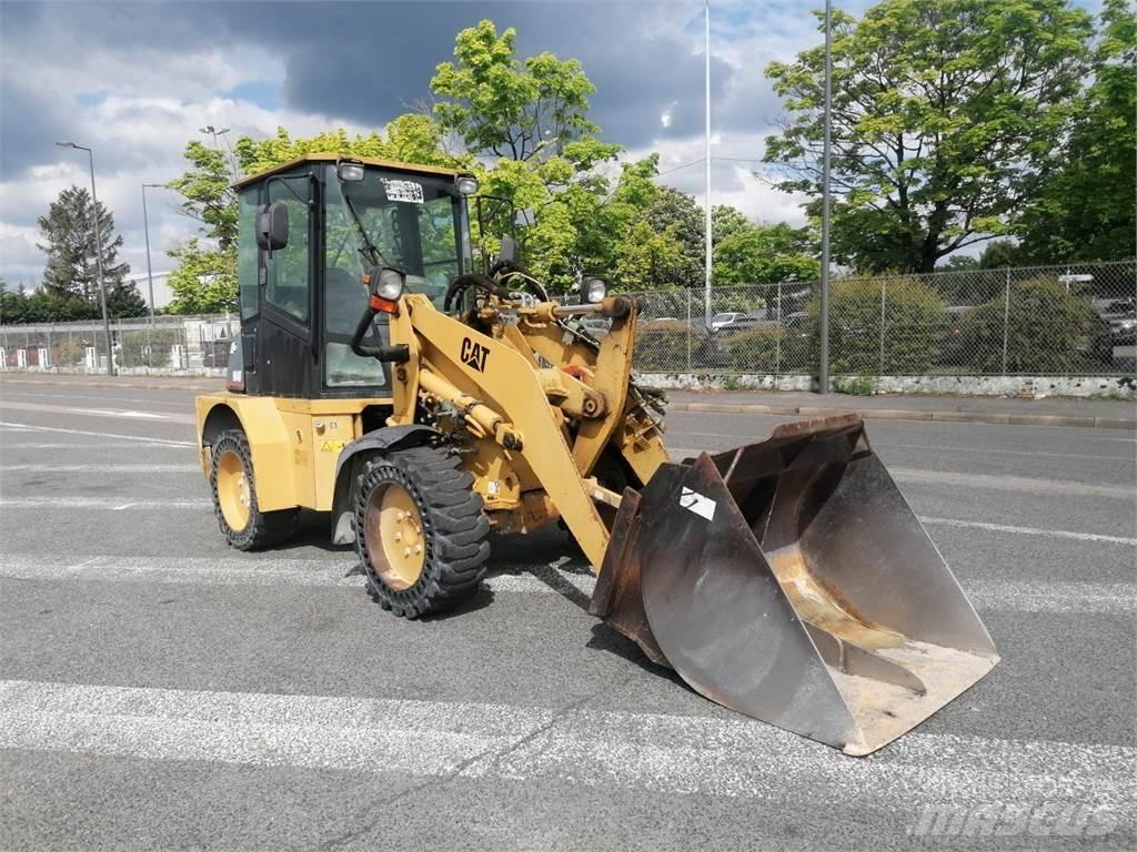 CAT 904B Інше обладнання для вантажних і землекопальних робіт