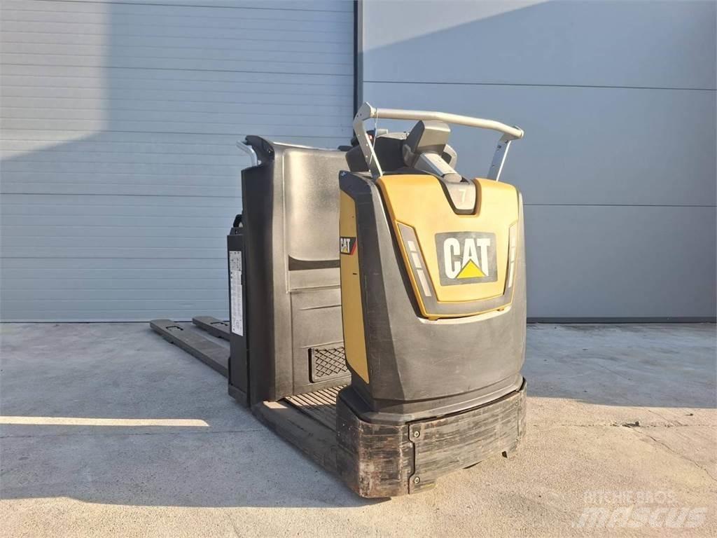 CAT N020NE Підбирачі замовлень з нижніх ярусів