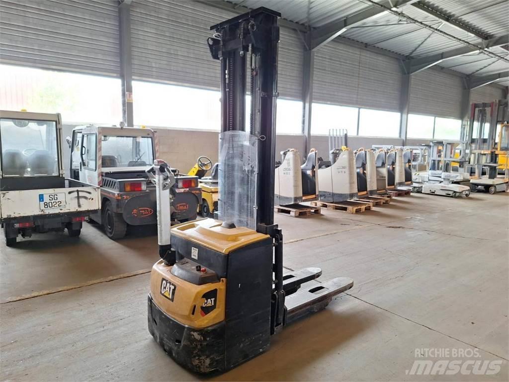 CAT NSP16N2 Ручний візок