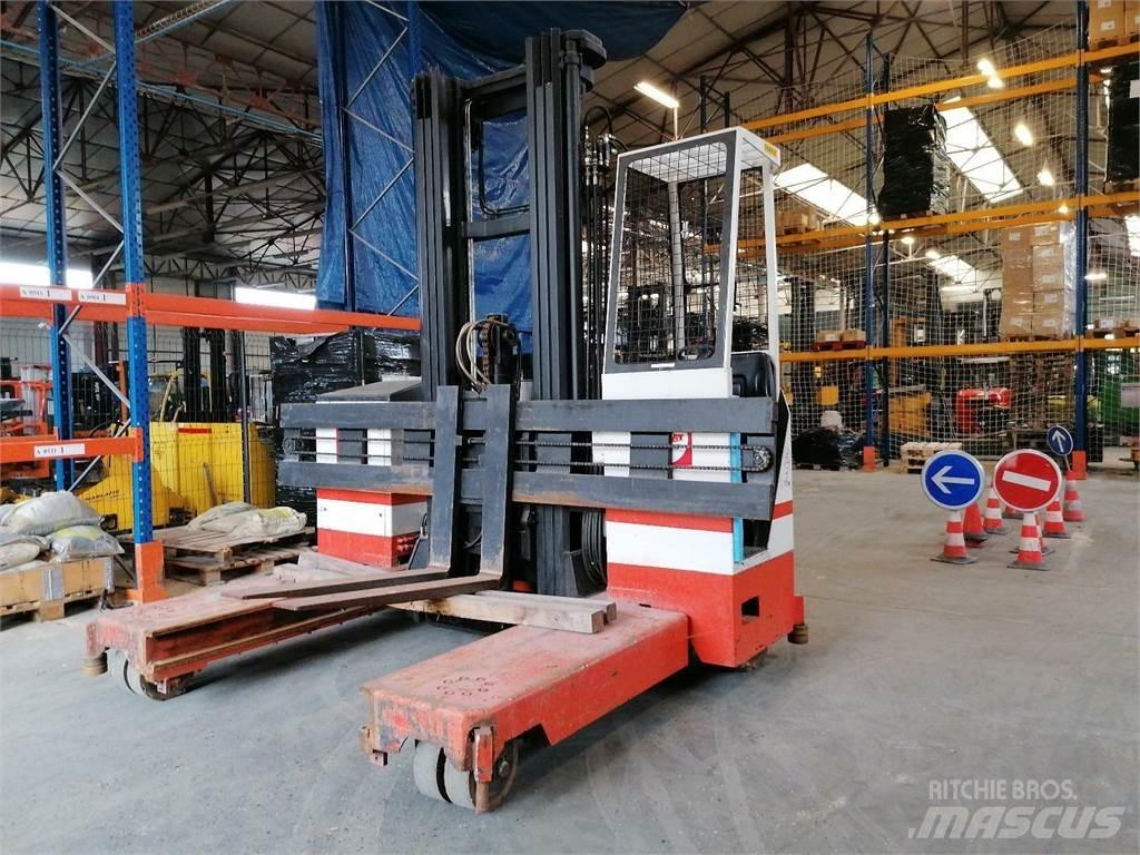 Combilift ESA30 Бокові навантажувачі