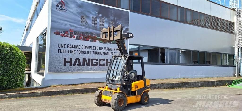 JCB TLT30D Телескопічний навантажувач