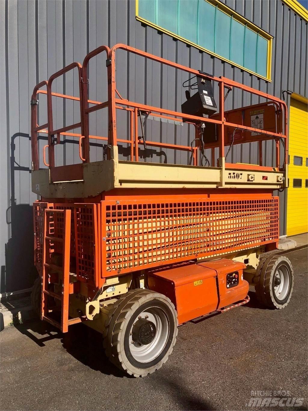 JLG 3369 LE Підйомники-ножиці