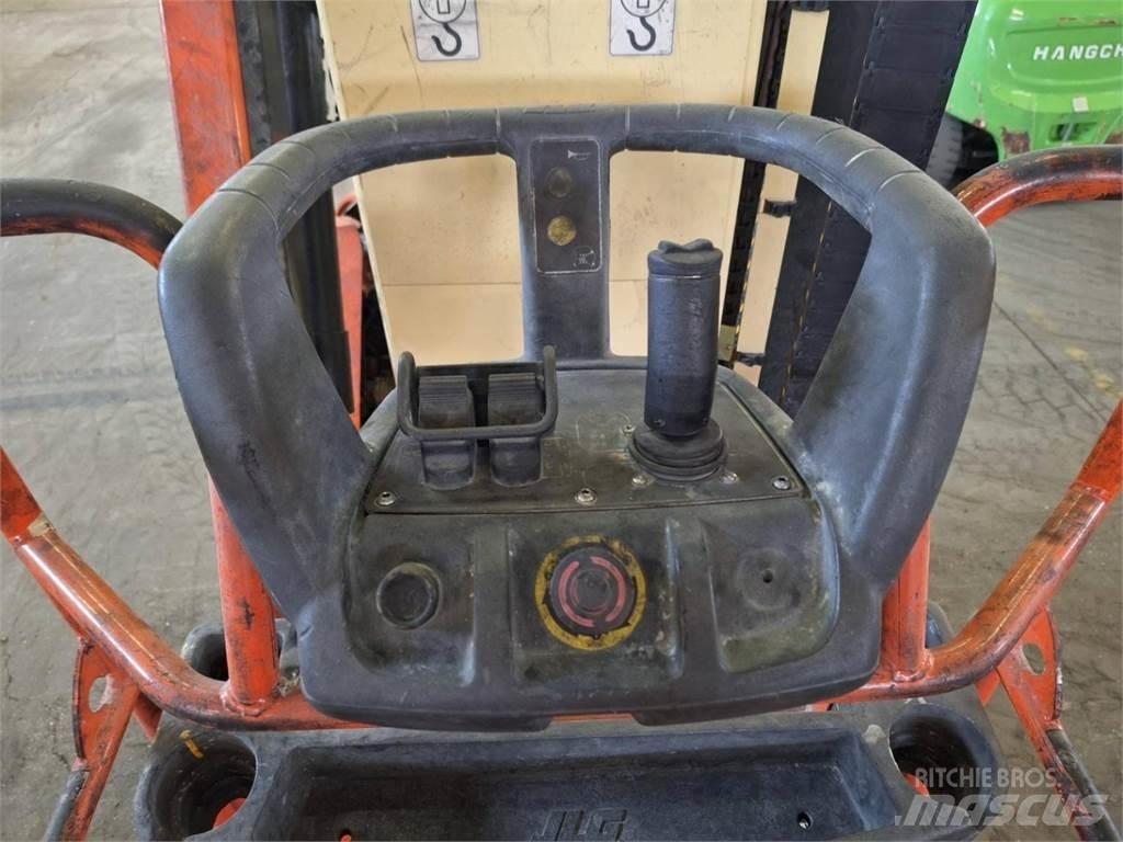JLG TOUCAN 8E Інші підйомники і платформи