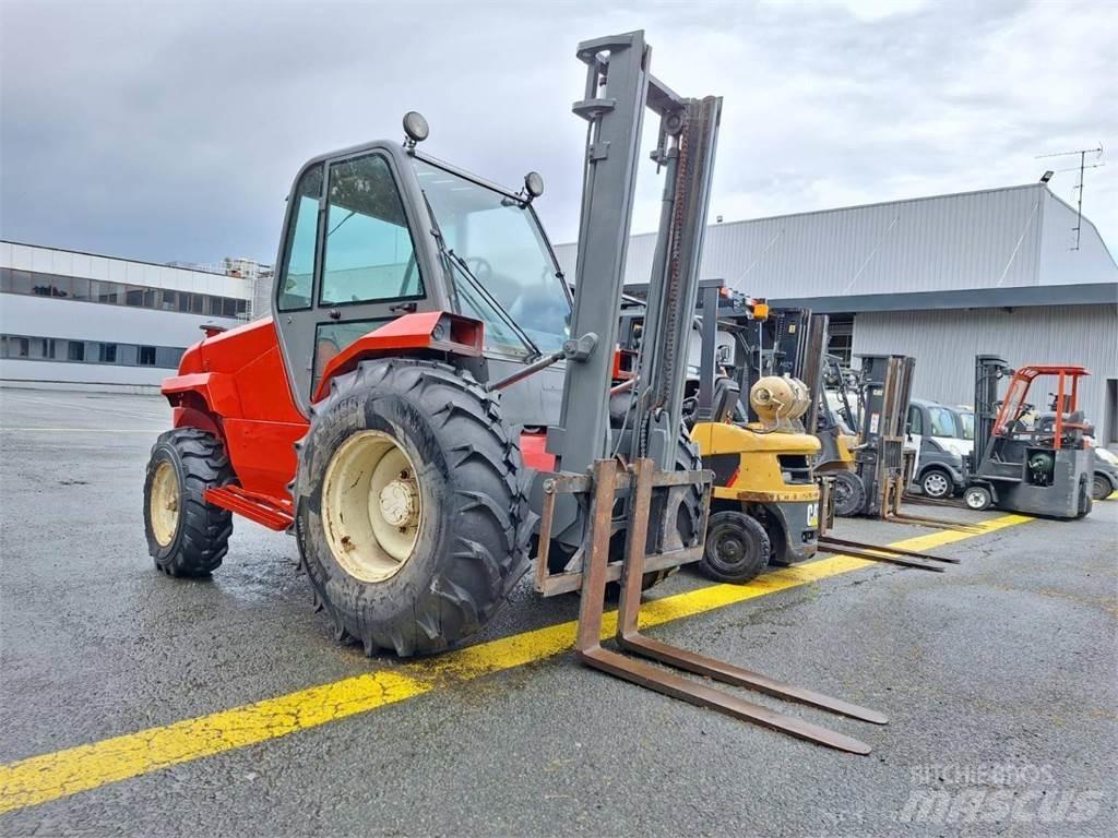 Manitou M30.2 Навантажувачі підвищеної прохідності