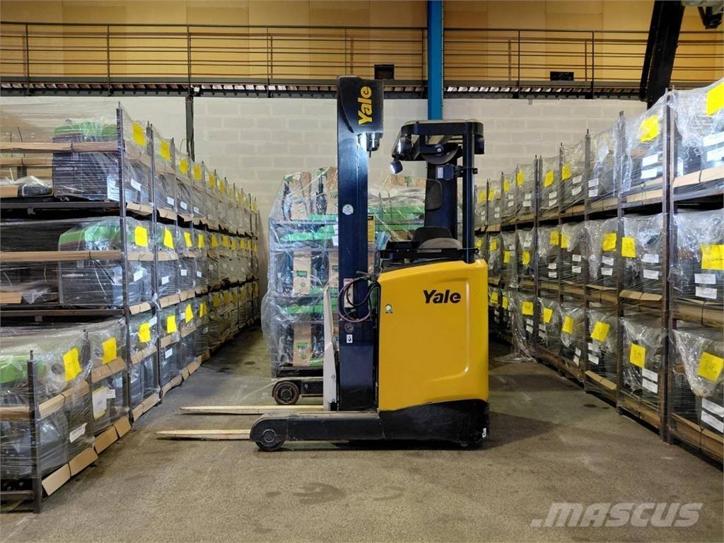 Yale MR10E Річ-трак із високим підйомом
