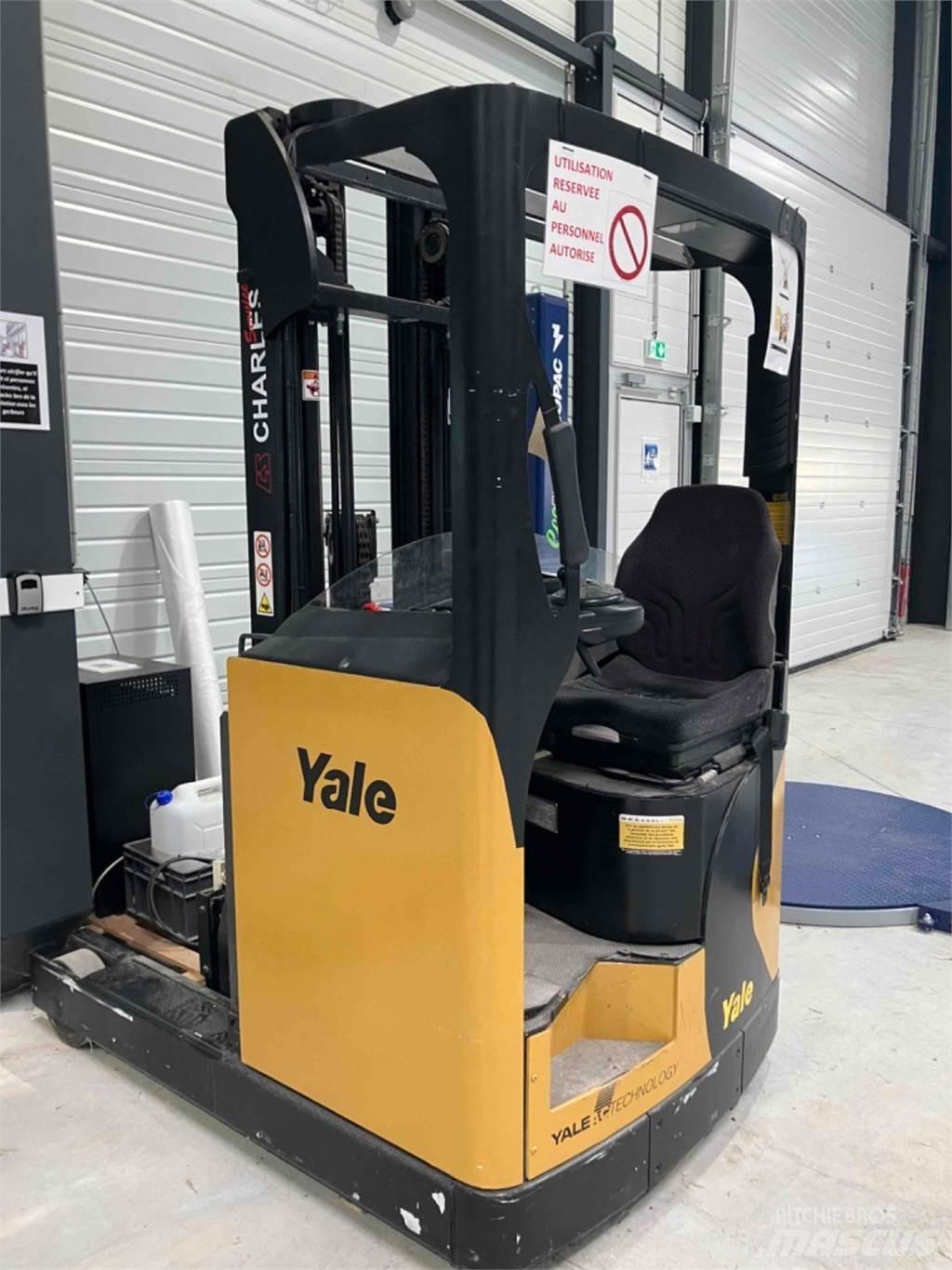 Yale MR14 Річ-трак із високим підйомом
