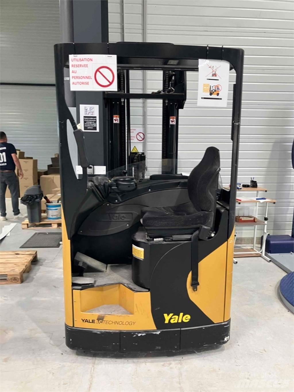 Yale MR14 Річ-трак із високим підйомом
