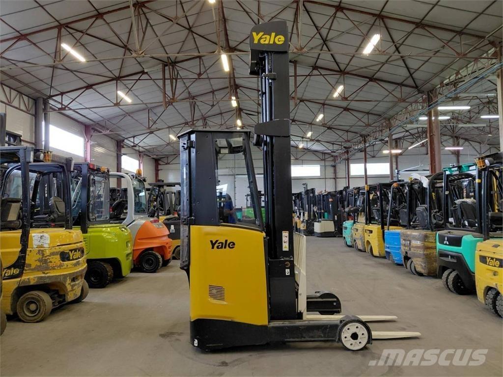 Yale MR14 Річ-трак із високим підйомом