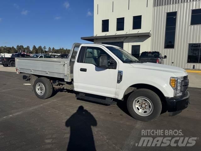 Ford F250 XL Інше