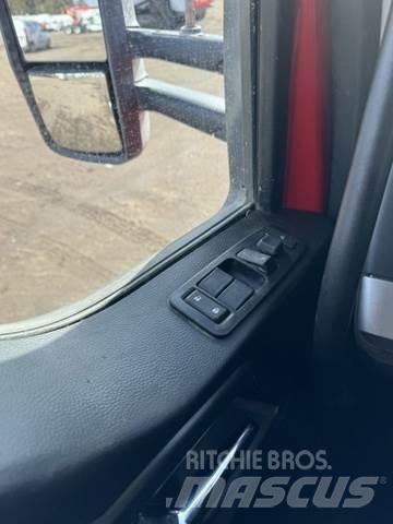 Kenworth T880 Інше