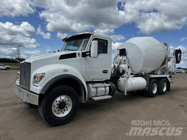 Kenworth T880 Інше