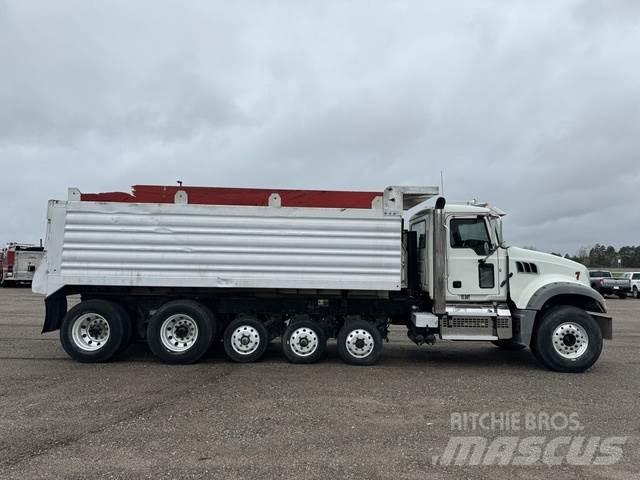 Mack GRANITE Інше