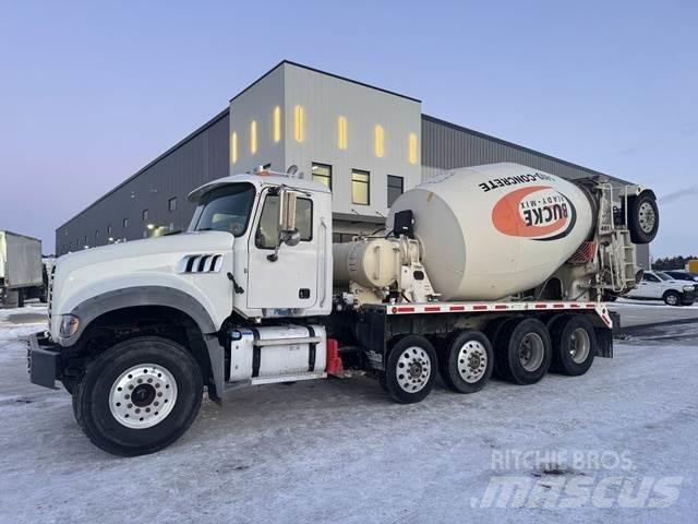 Mack GRANITE Інше