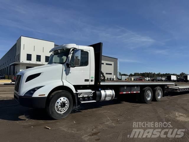 Volvo VNR Інше