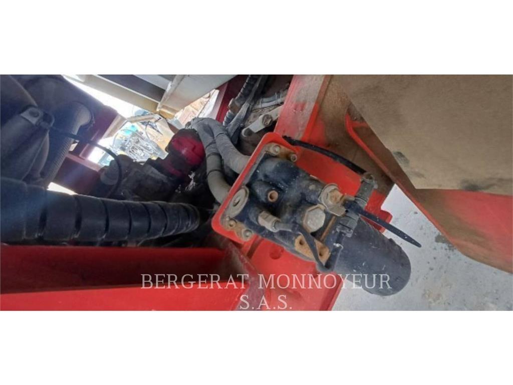 Astra RD40 Зчленовані самоскиди