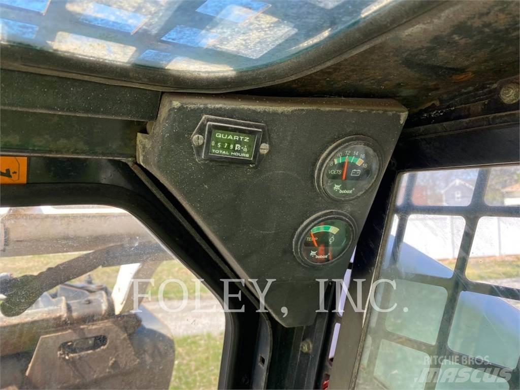 Bobcat 463 Міні-навантажувачі